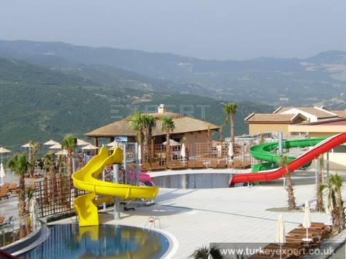 2-bedroom corner apartment on Kusadasi Golf Course