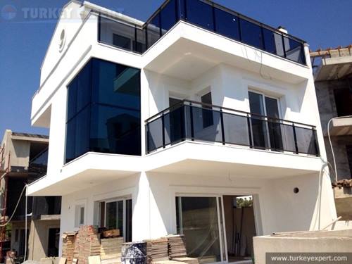Nieuw zeezicht villa project in de buurt van het centrum van Kusadasi