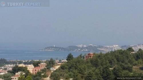Building land in prime position with unblocked panoramic sea views