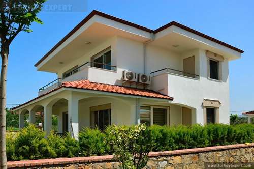 Vrijstaande villa vlakbij het strand in Kusadasi