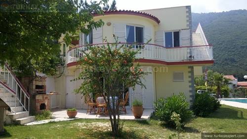 Detached, Mediterranean style villa with sea views in Kusadasi Guzelcamli
