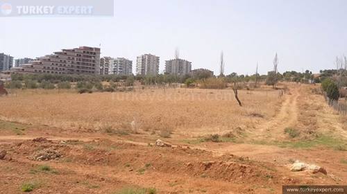 1000 m2 building land, right next to a school, in a developing area near Izmir, investment opportunity