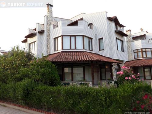 Ruime strandvilla in Antalya te koop