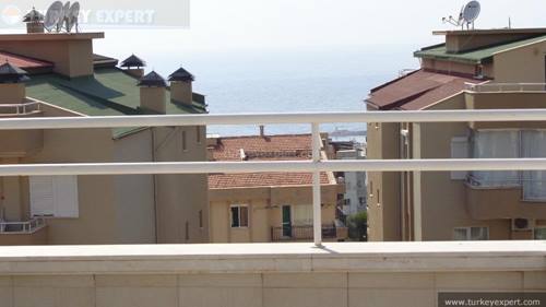Penthouse-appartement in het stadscentrum van Kusadasi met uitzicht op zee