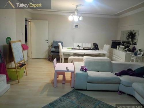 Residential apartment with sea views for sale in Izmir