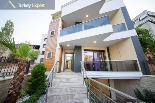 Superb 4-bedroom villa for sale in the prestigious Balcova quarter in Izmir
