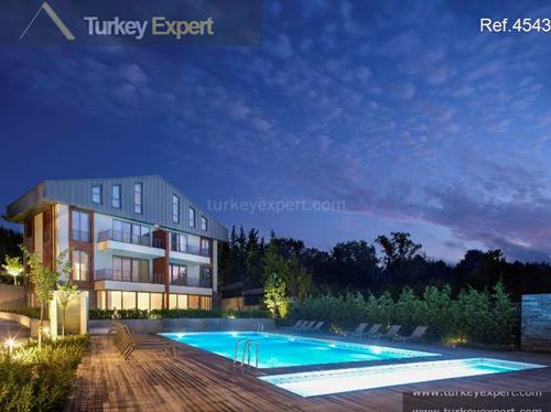 Garden and roof duplexes in an elite Kemerburgaz community, Istanbul
