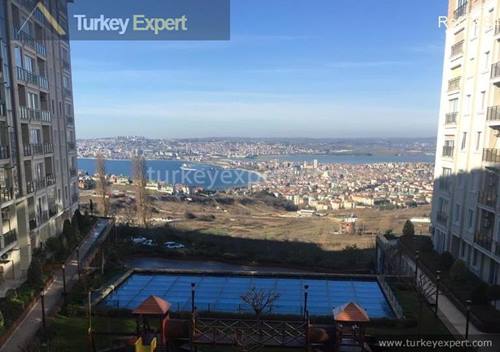 Duplex penthouse for sale in Istanbul with views and roof terrace, can be used as 2 separate apartments