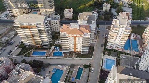 A single block with high standard apartments close to shopping centers in Mahmutlar Alanya