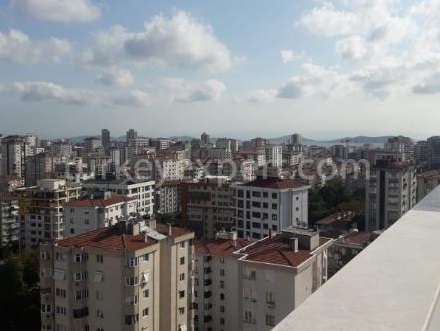 Easy access large family duplexes in Istanbul Kadikoy with huge terraces
