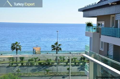 Beach apartments in Alanya with natural park mountains at the back