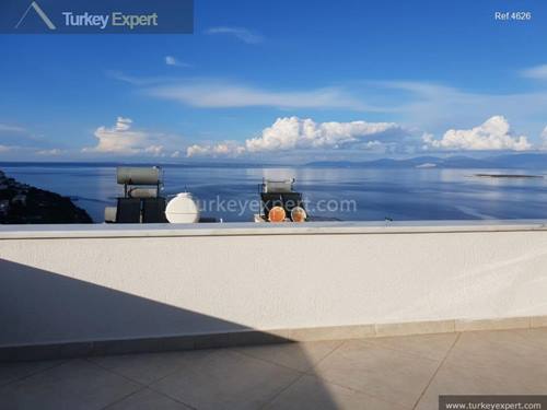 New sea view villa with 6 bedrooms in Bodrum Gundogan