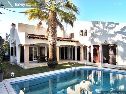 Marina villa with 4 bedrooms in Kusadasi