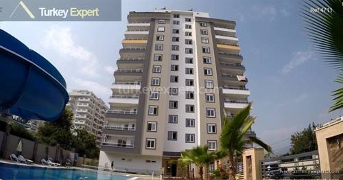 A single block with high-quality apartments with spacious balconies in Alanya