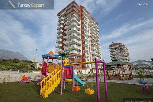 Affordable apartments in Alanya with swimming pool and good public transport links to the center