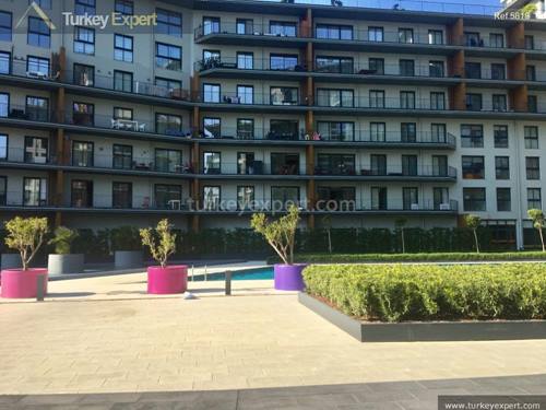 Spacious apartment on a modern prestigious complex in Izmir