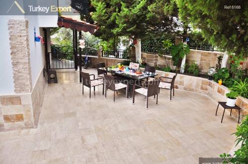 Holiday home with five bedrooms for sale near Kusadasi center and the beach