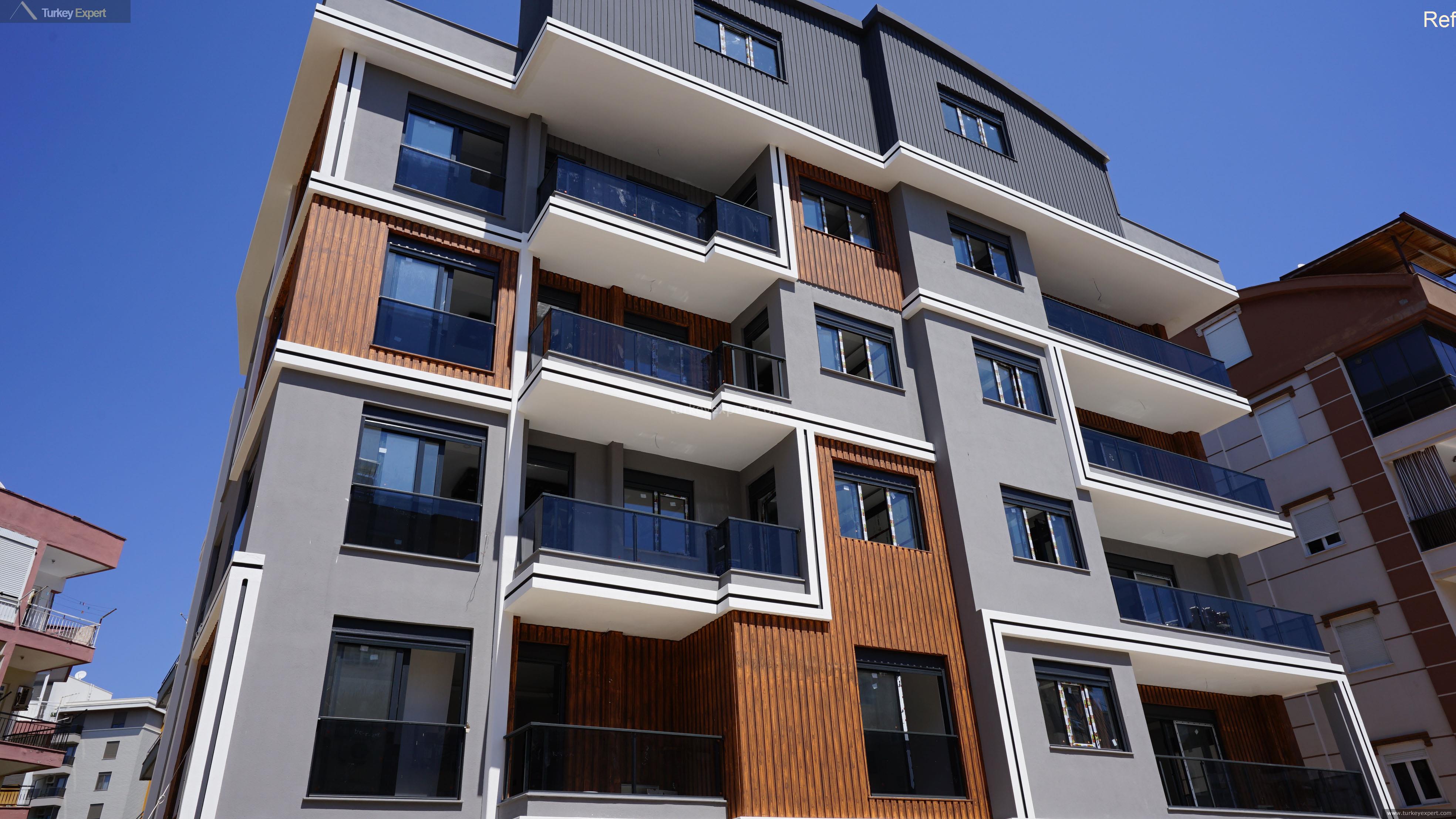 City apartments in Antalya with a variety of layouts 1