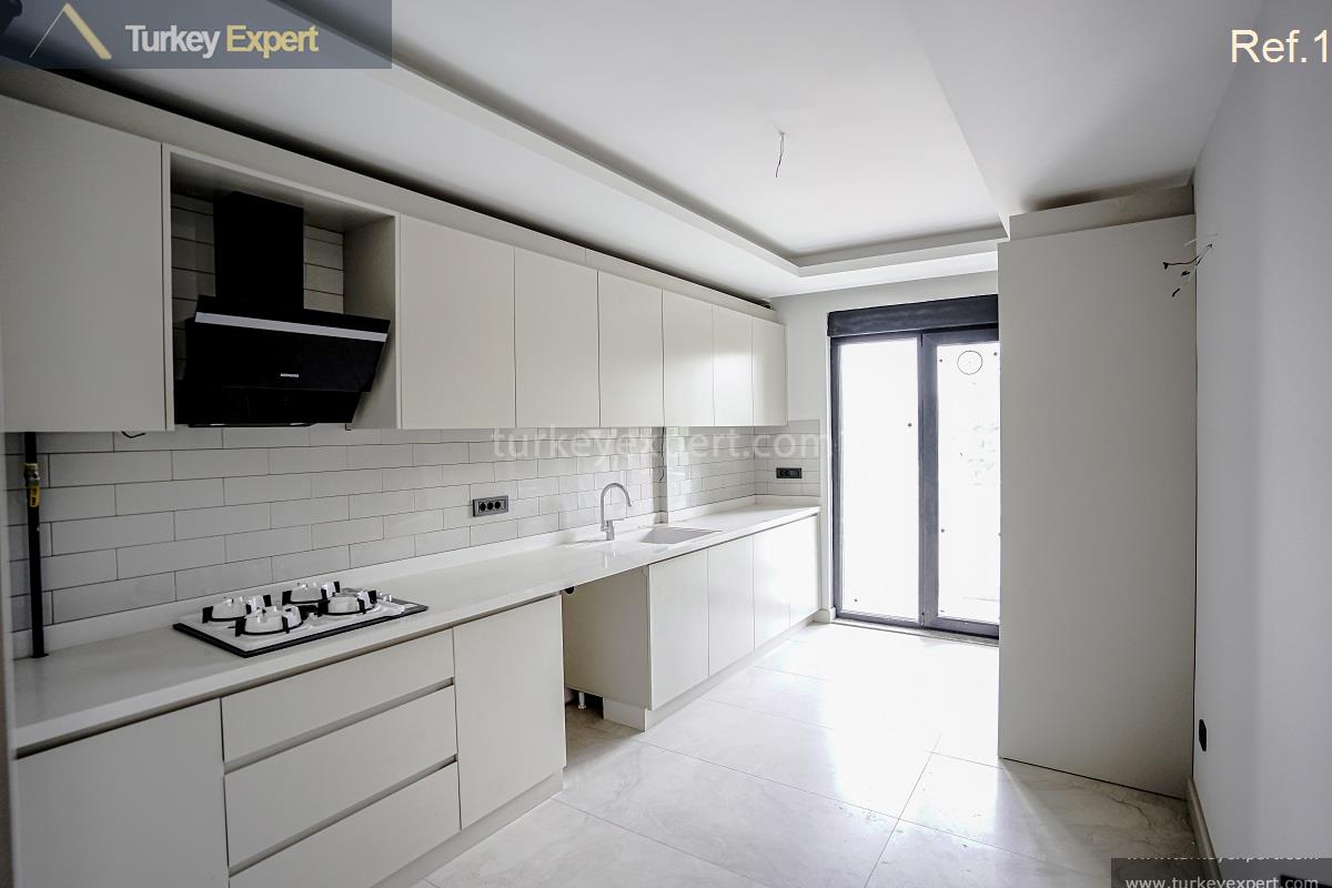 Modern apartments in Antalya Konyaalti, spacious living spaces, and a convenient location 2
