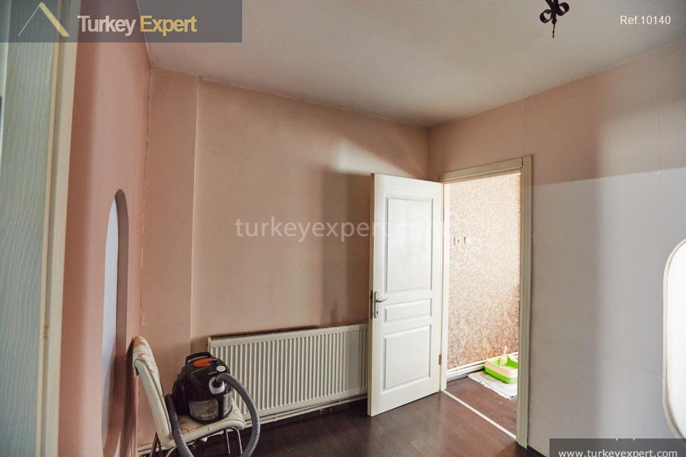 unfurnished topfloor apartment for sale in izmir konak11