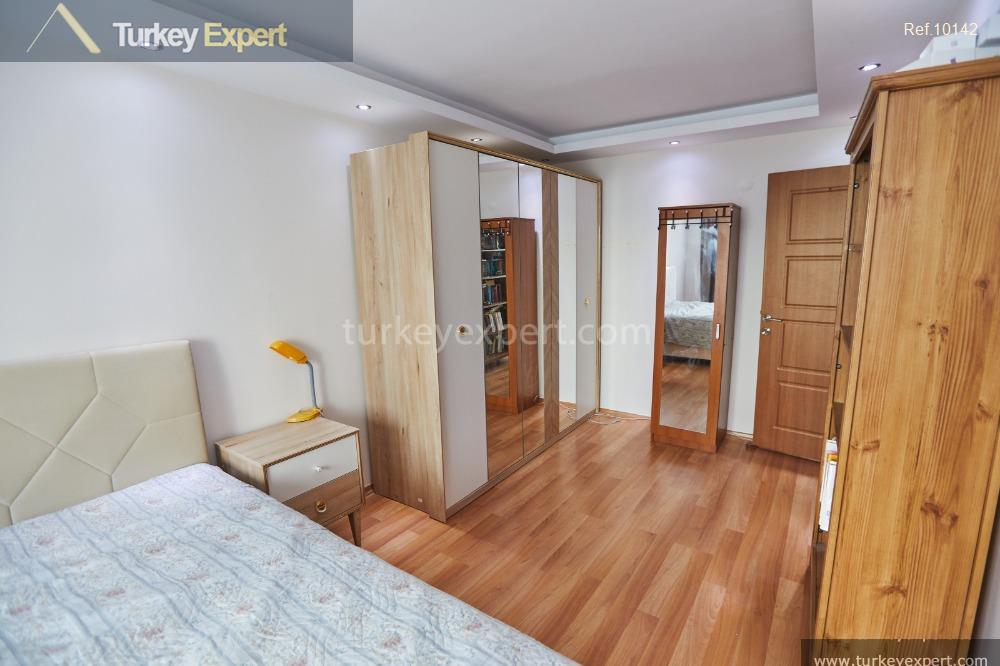 spacious flat for sale in izmir central location in bayrakli22