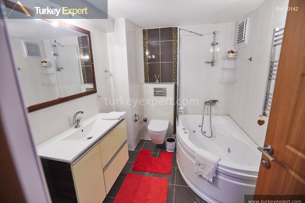 spacious flat for sale in izmir central location in bayrakli24