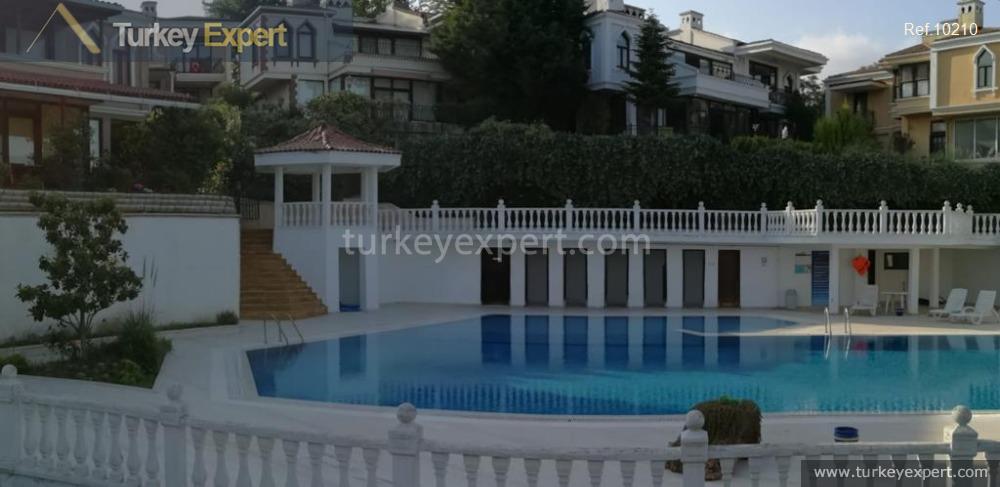 spacious villa for sale in istanbul buyukcekmece next to the15