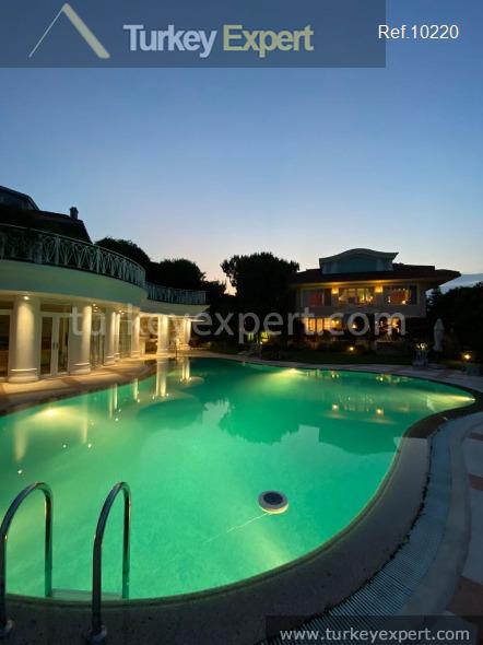 15spectacular triplex villa with a panoramic sea view in istanbul11