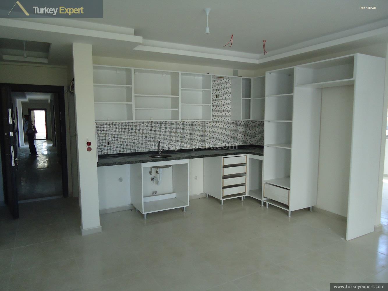 new apartments in mersin with sea view and a short13.