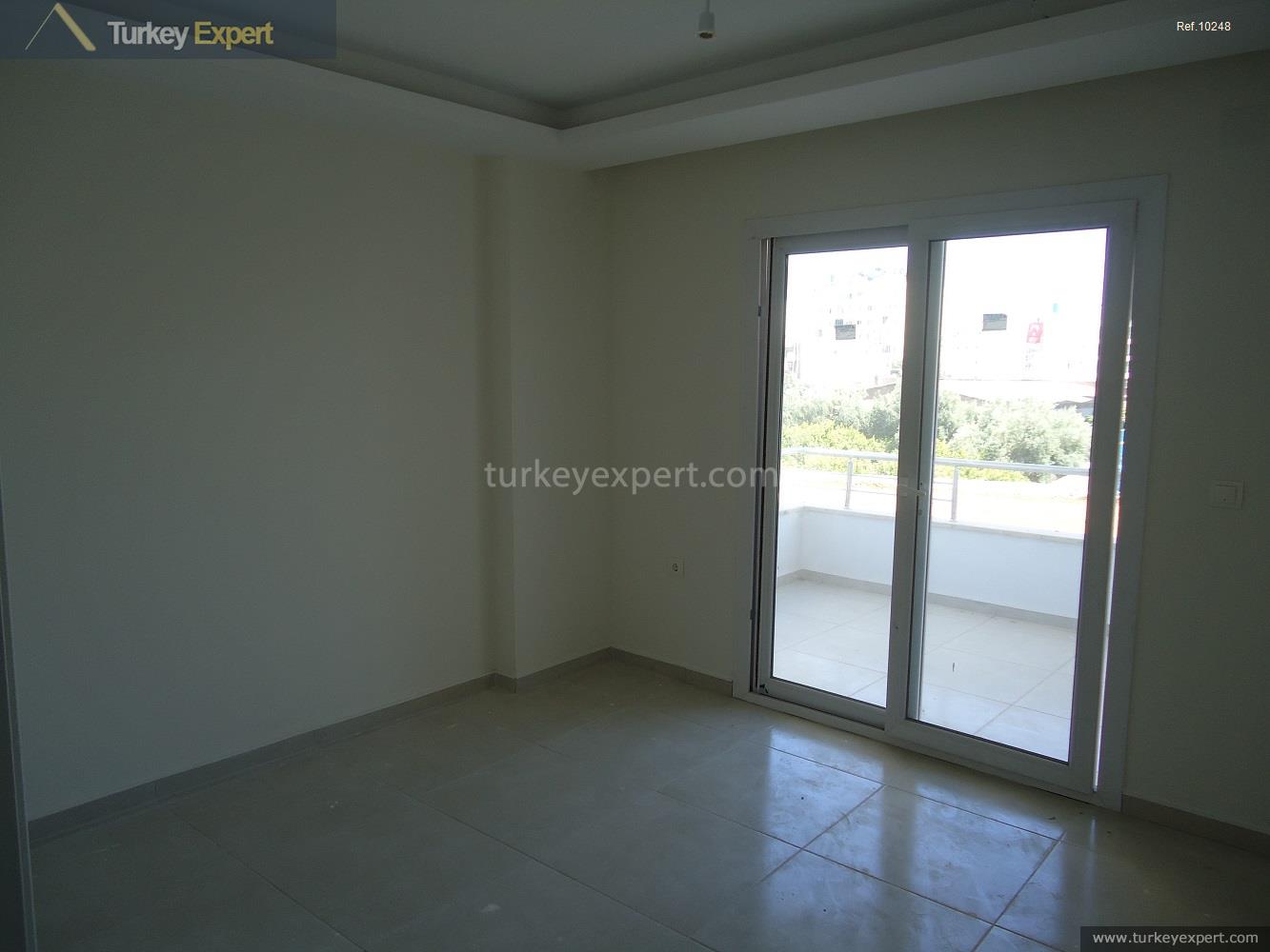new apartments in mersin with sea view and a short7.