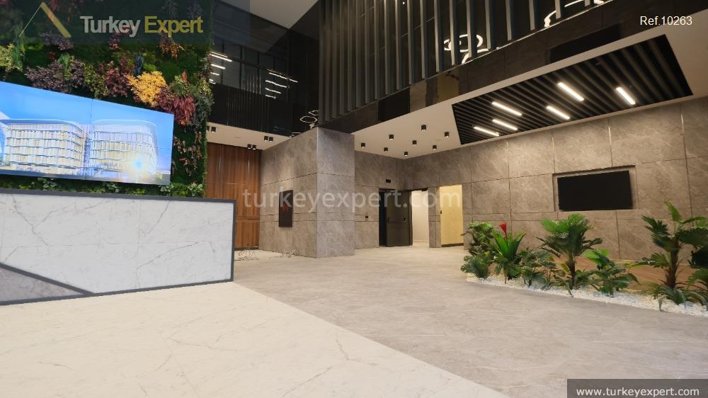 Commercial properties in Istanbul in the business center of the city 3