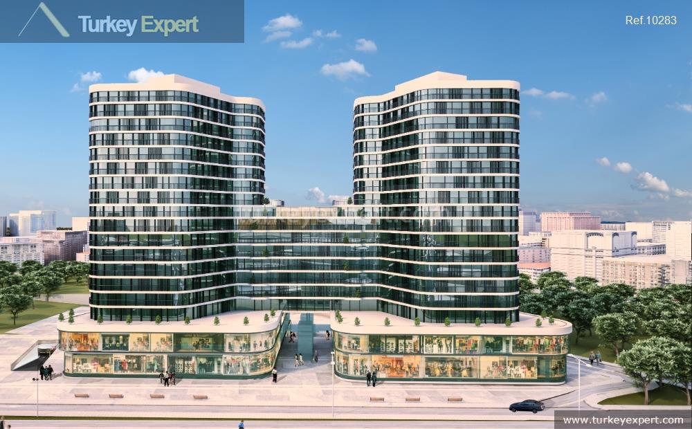 Spacious apartments and commercial stores for sale in Istanbul Pendik featuring beautiful architecture 1