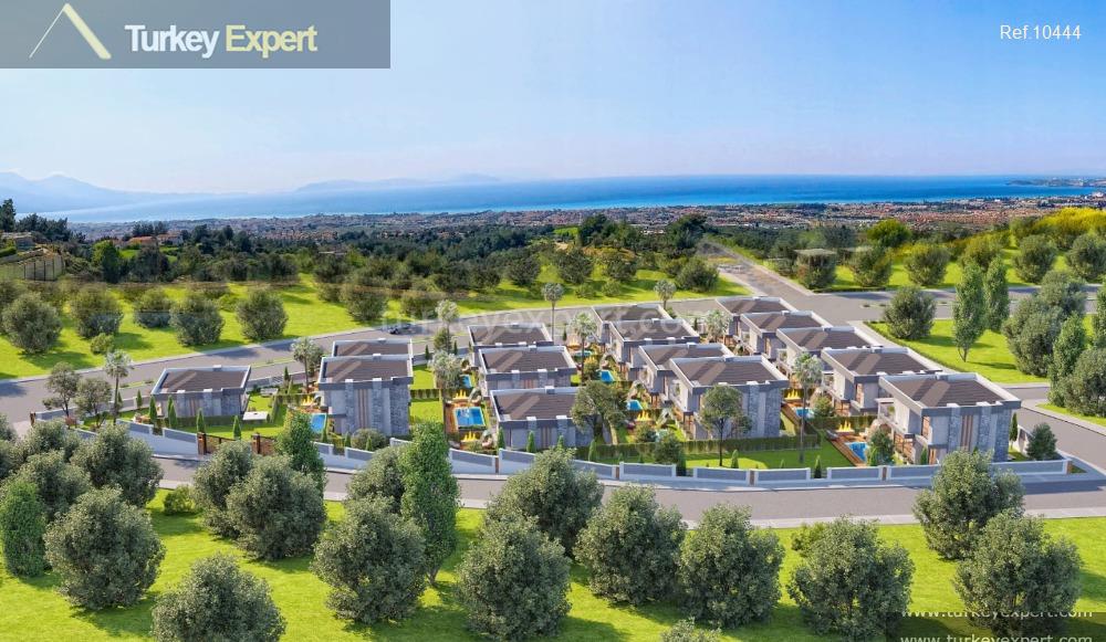 Villa de luxe avec vue sur la mer, piscine privée et jardin à Kusadasi Sogucak 0