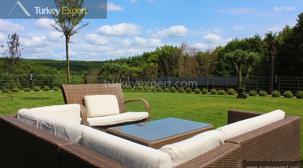 Ready to move spectacular Istanbul Polonezkoy homes in a residential site 4