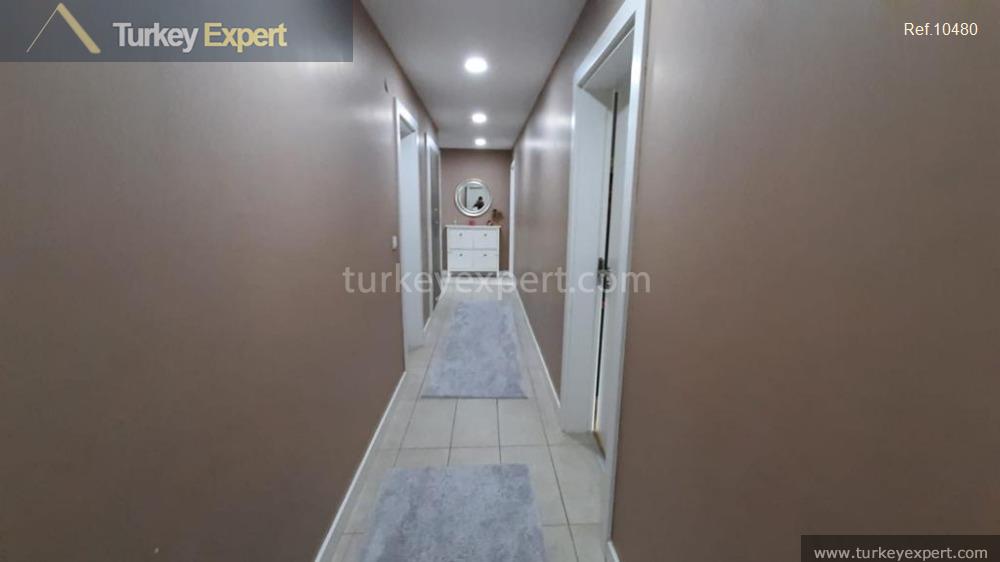 _fi_3bedroom spacious flat in an apartment complex for sale in10