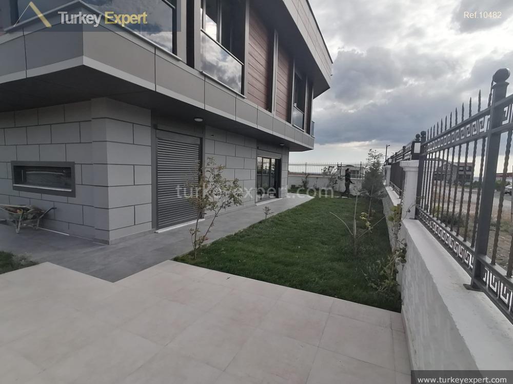 Independent villa with sea views in Beylikduzu Istanbul, suitable for citizenship 0