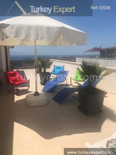duplex apartment with panoramic sea views at the periphery of10_midpageimg_