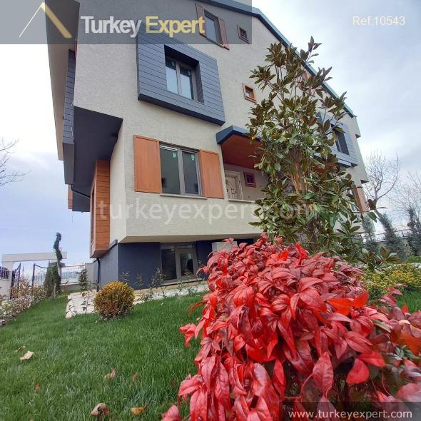 1comfortable villa for sale in beylikduzu istanbul with sea views1