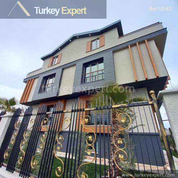 2comfortable villa for sale in beylikduzu istanbul with sea views13_midpageimg_