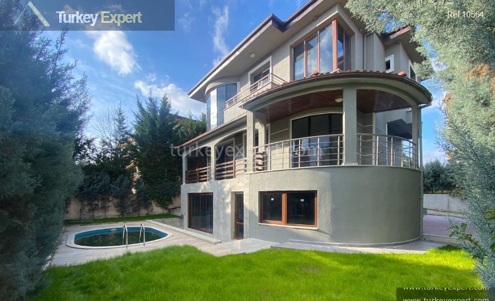 11exclusive multilevel villa with a private pool in yalova1_midpageimg_