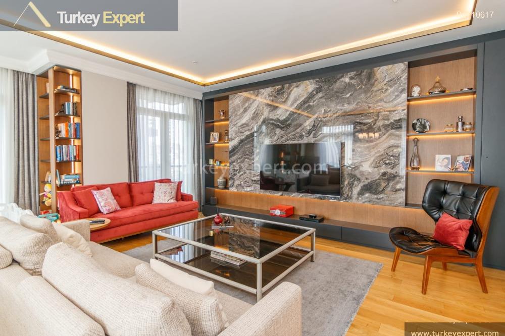 Beautiful resale apartment in Istanbul Sisli with 4-bedroom, fully-furnished, on the 7th-floor 1