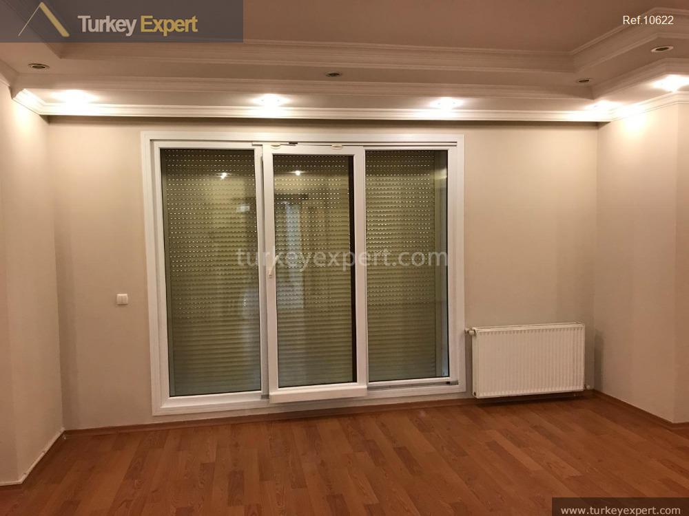 Spacious 4+1 apartment with a private garden for sale in Istanbul Florya, eligible for Turkish Citizenship 1