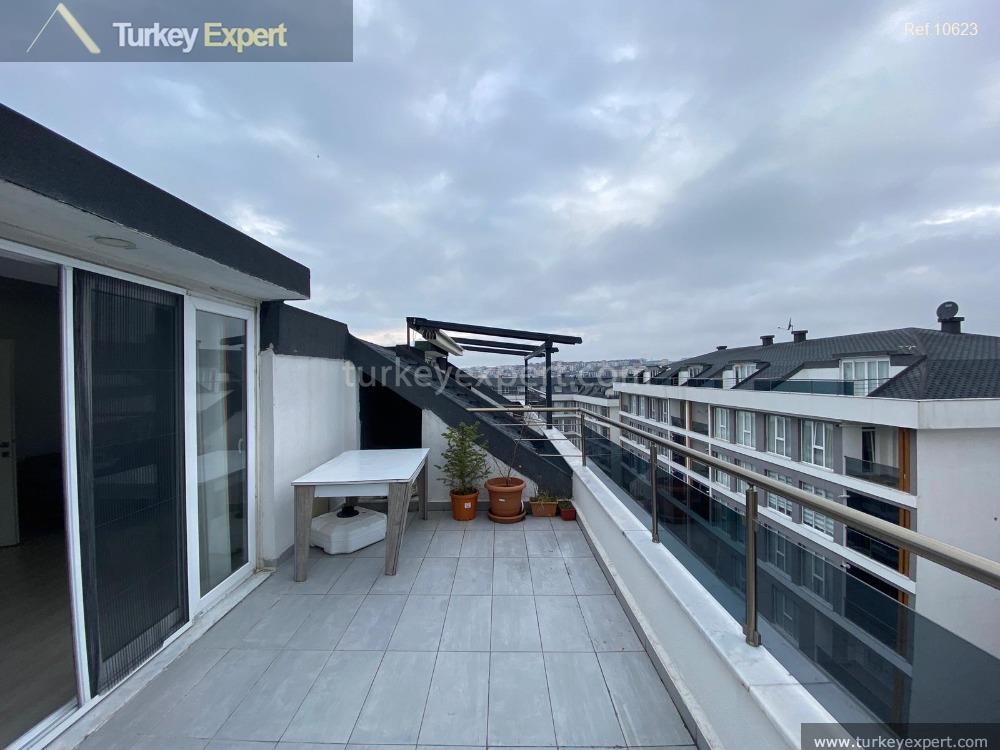 2spacious duplex apartment in istanbul beylikduzu with 6 bedrooms 223