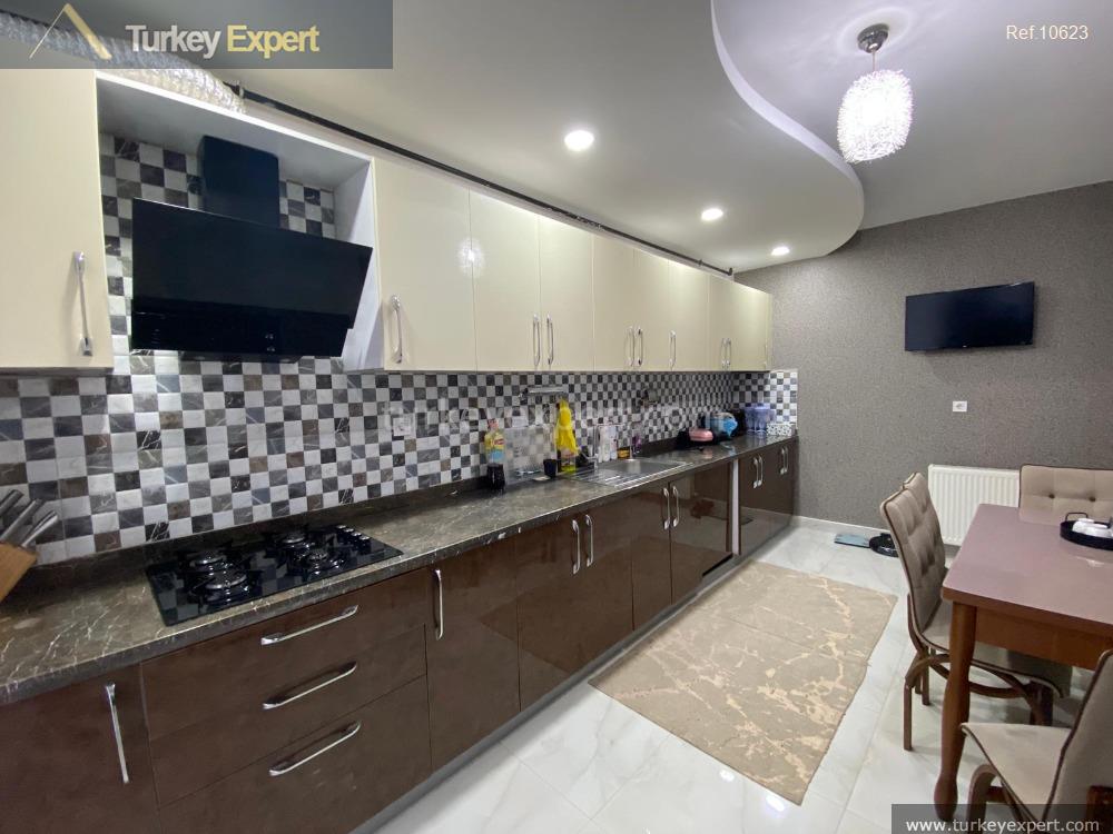 3spacious duplex apartment in istanbul beylikduzu with 6 bedrooms 26_midpageimg_