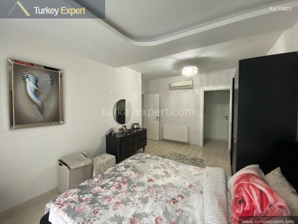 spacious duplex apartment in istanbul beylikduzu with 6 bedrooms 212