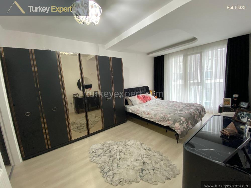 spacious duplex apartment in istanbul beylikduzu with 6 bedrooms 28