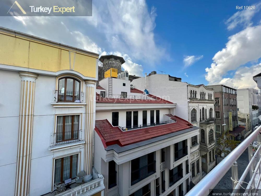 15threefloor building with an open terrace for sale in sultan3