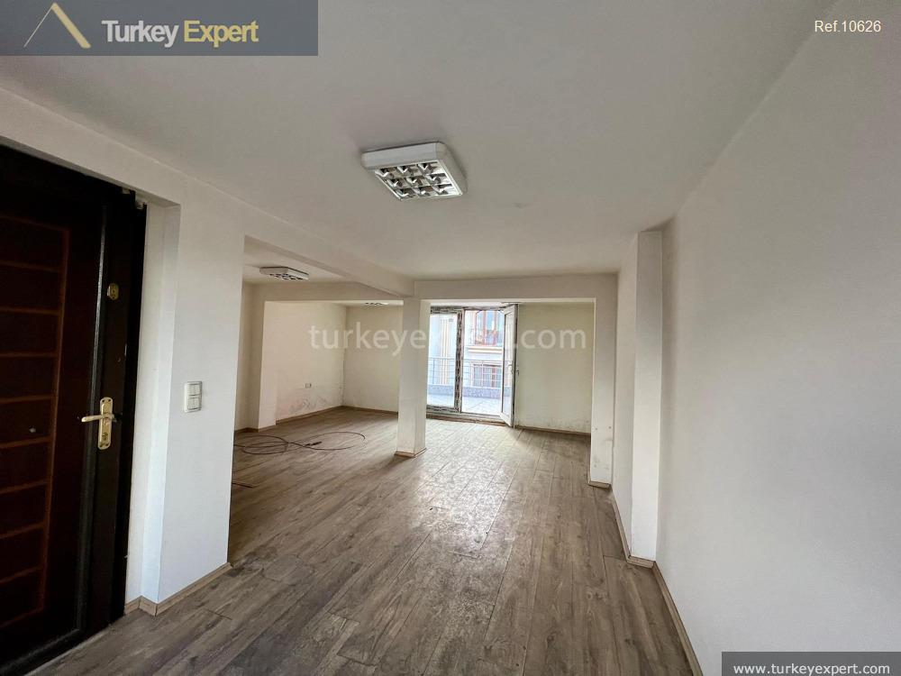 29threefloor building with an open terrace for sale in sultan27