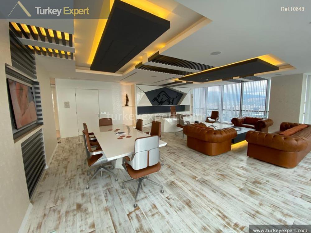 Luxurious 230 sqm office for sale in the twin towers of Izmir 4