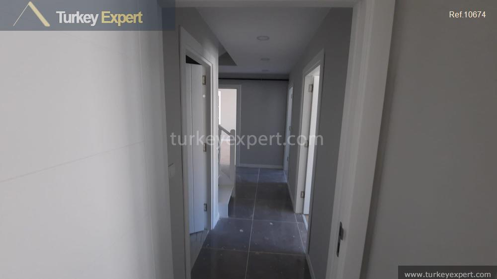 575bedroom duplex apartment in a boutique site for sale in3